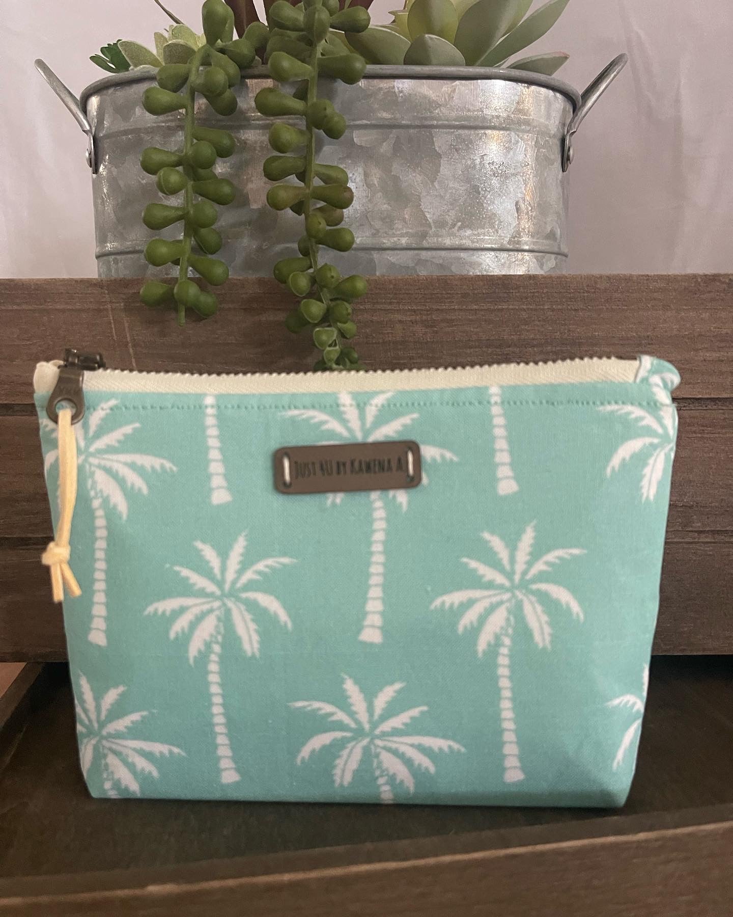 Essential Zipper Pouch